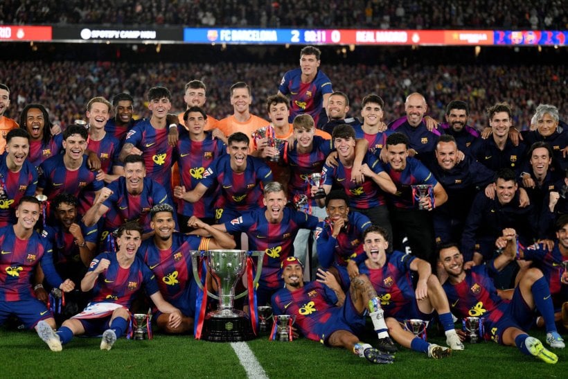 برشلونة يتوج بالدوري الإسباني بفوز مستحق في الكلاسيكو